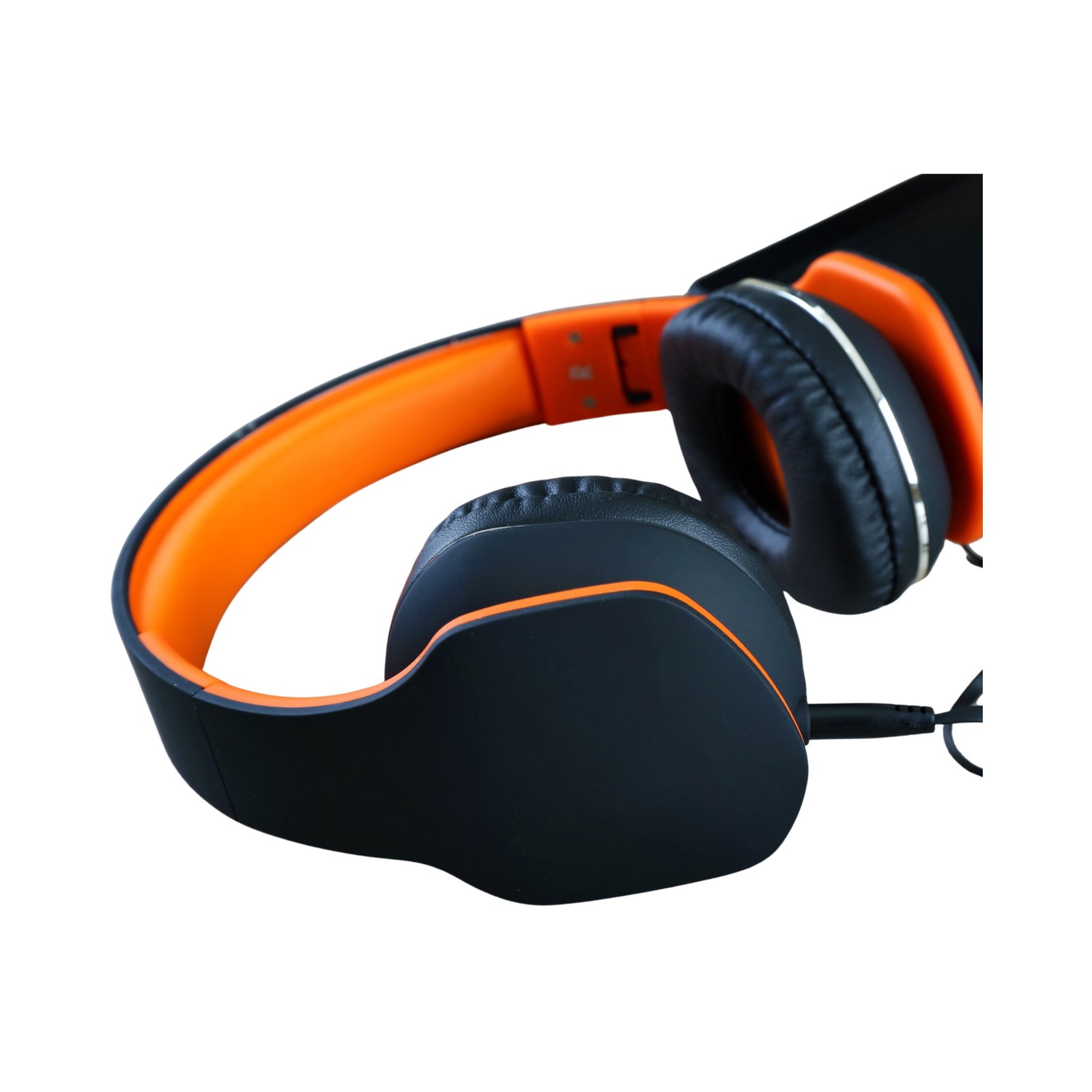 Headphone
