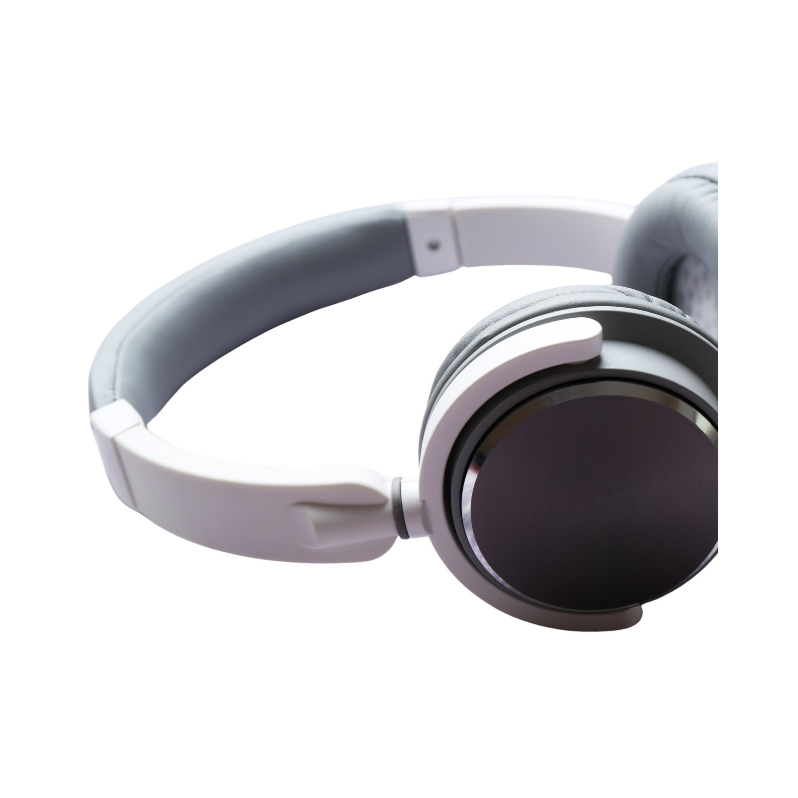 Headphone